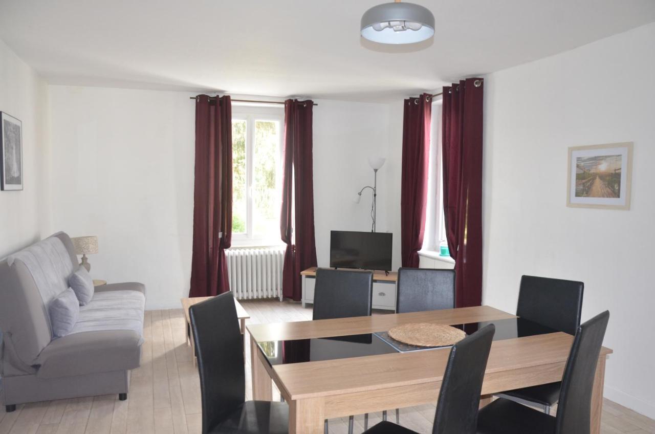 AU BORD DE L'EAU appartement 50 M2 Chambon-sur-Voueize Extérieur photo