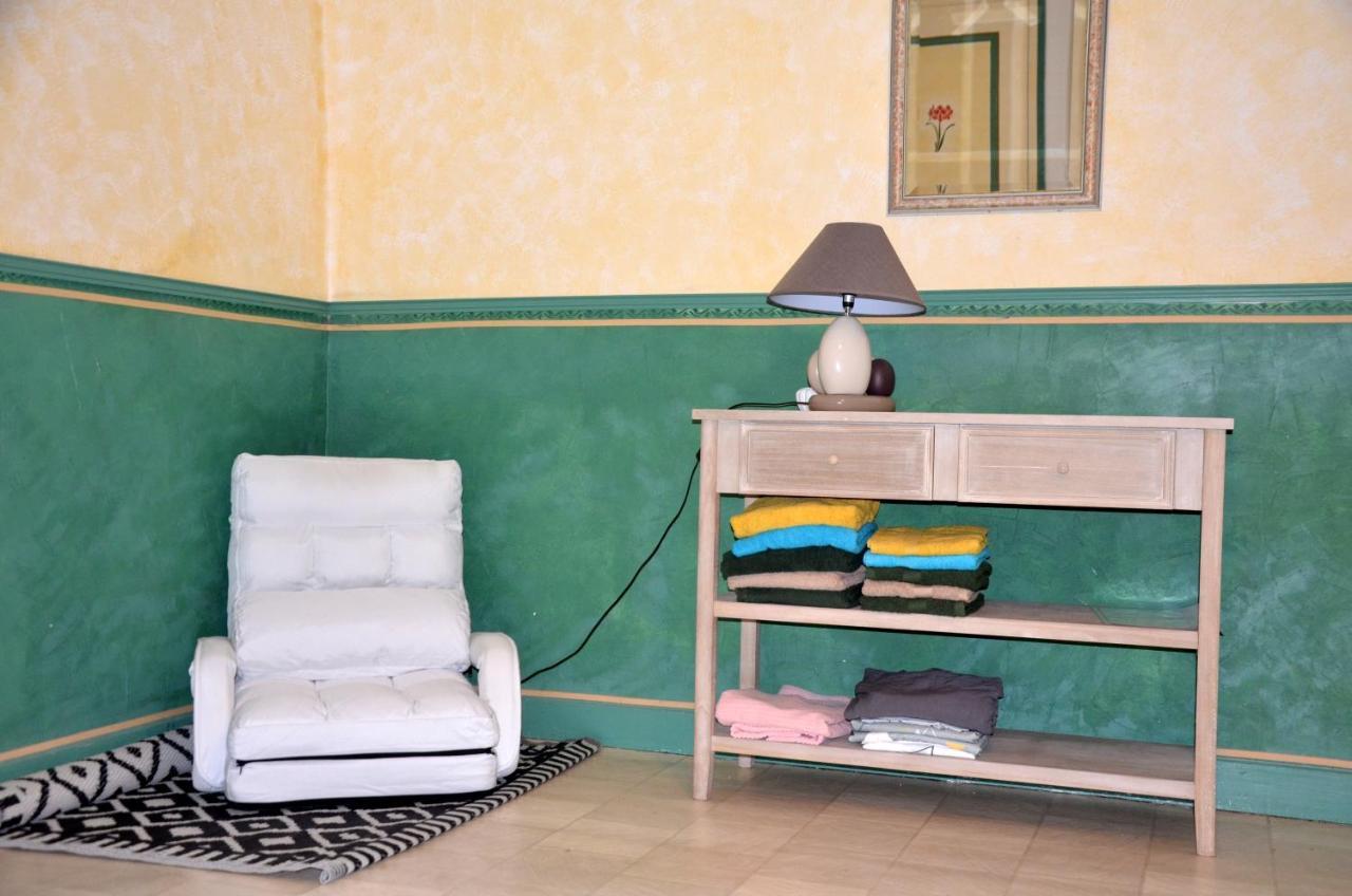 AU BORD DE L'EAU appartement 50 M2 Chambon-sur-Voueize Extérieur photo